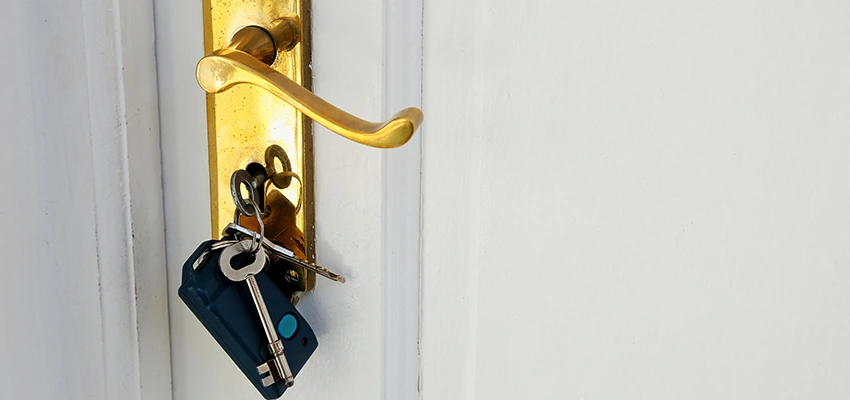 Broken Door Key Extraction in Hollister, CA